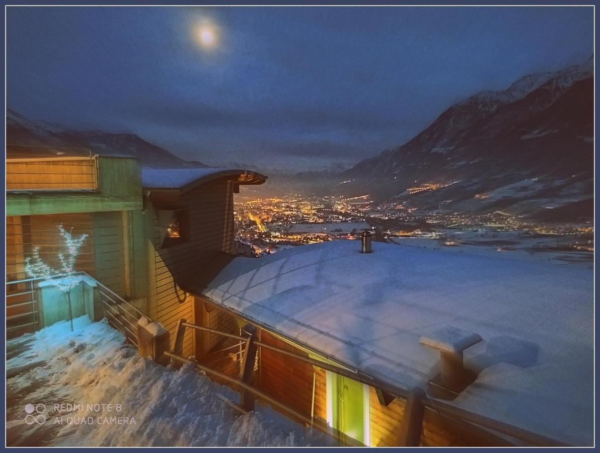 Chalet Con Jacuzzi Vista Montagne أَويستا المظهر الخارجي الصورة